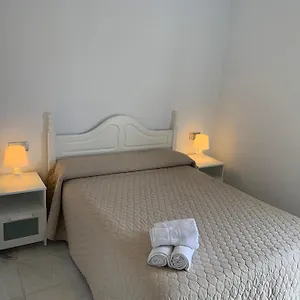 las-rosas-de-capistrano-nerja.hotelsinnerja.org/